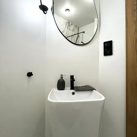 Mieszczanska ~ Self Check-in 24h ~parking And Lift Breslavia