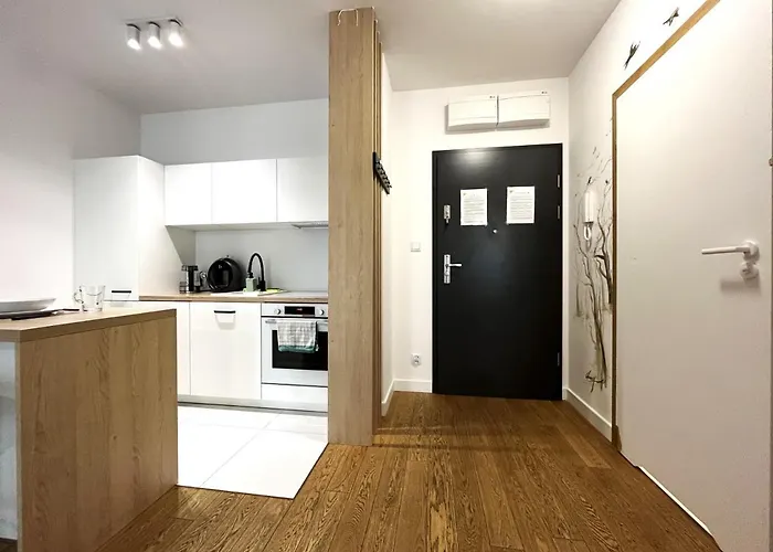 Mieszczanska ~ Self Check-in 24h ~parking And Lift فروتسواف