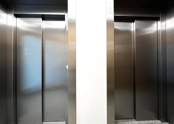 Mieszczanska ~ Self Check-in 24h ~parking And Lift شقة